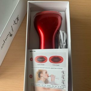 Electric lip plumper